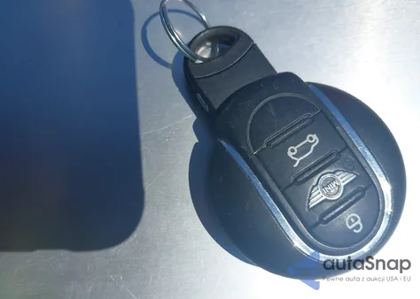 2016 Mini Clubman Cooper z USA, uszkodzony, nr VIN WMWLN5C50G2E31228